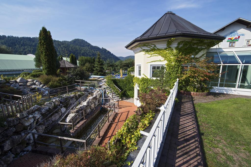 Golf-Tennis-Wellnesshotel Mori ザンクト・カンツィアン エクステリア 写真