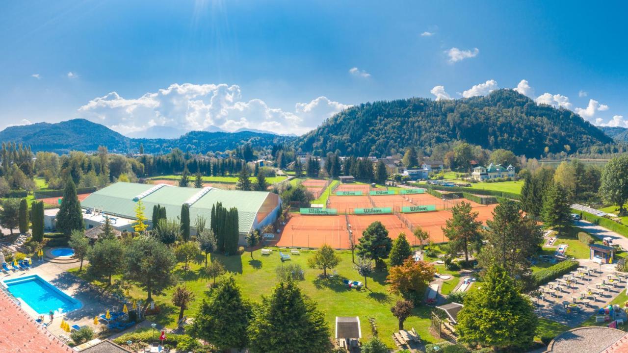 Golf-Tennis-Wellnesshotel Mori ザンクト・カンツィアン エクステリア 写真
