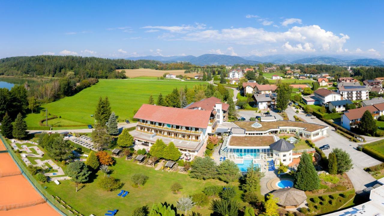 Golf-Tennis-Wellnesshotel Mori ザンクト・カンツィアン エクステリア 写真